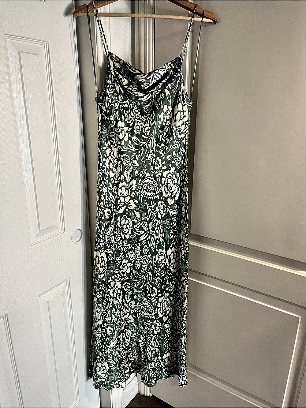Zara Green Floral Satin Midi Slip Dress Maxi Green & White Medium